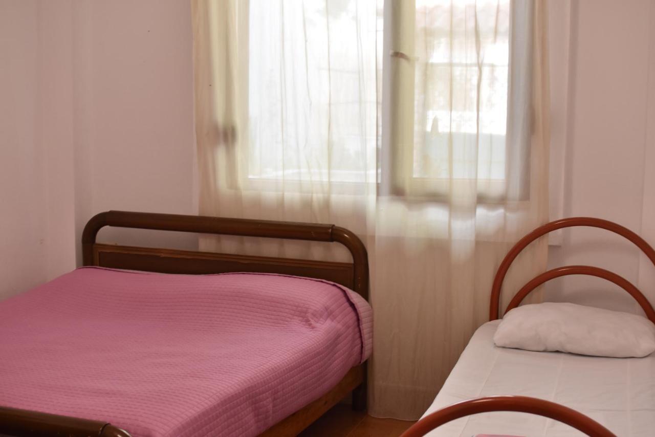 Private Apartment At Guest House Hektor & Aferdita Vlora Kültér fotó